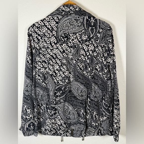 Chico's Zenergy Paisley Print Cinch Waist Full Zip Jacket Women’s Size 2 Large - Picture 6 of 8